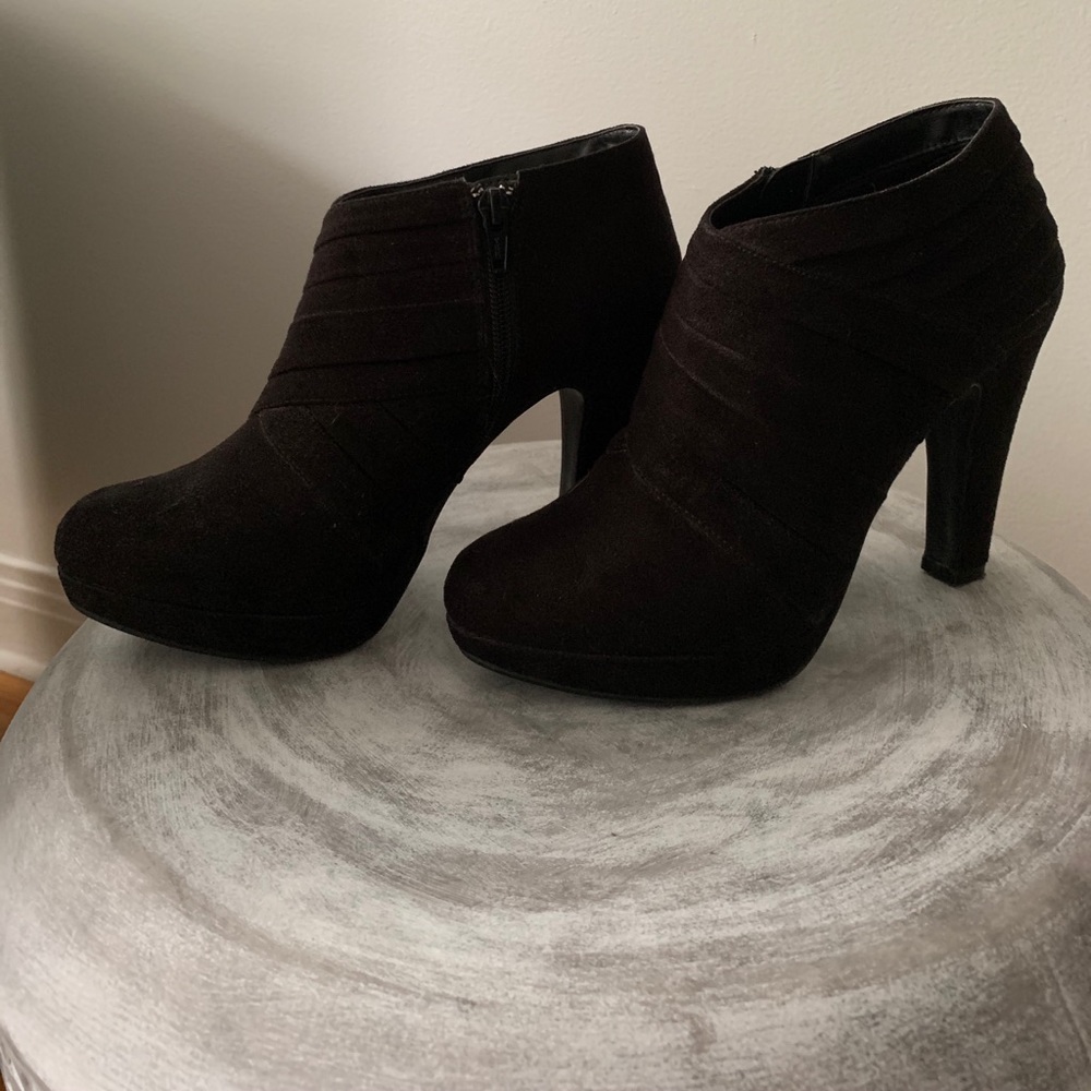 Black suede chelsea platform ankle booties